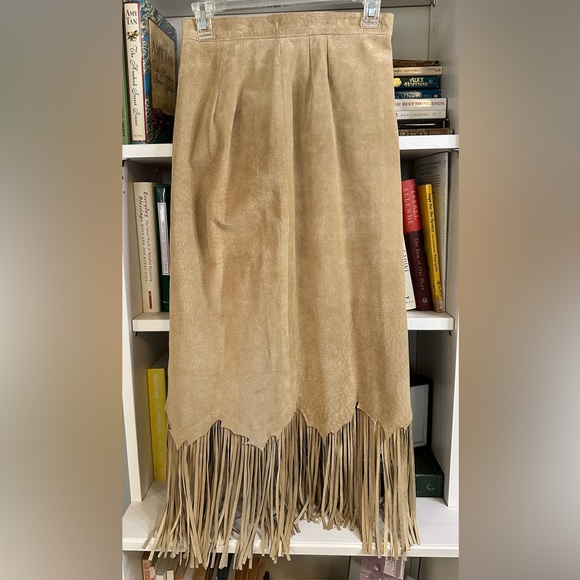 Ricky Nell Handmade Vintage Suede Skirt.  Size 8 - Picture 7 of 7